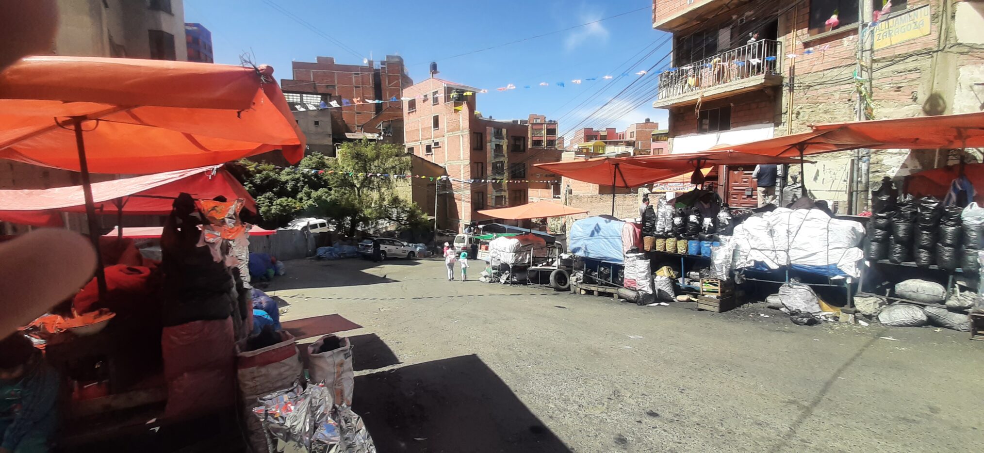 El mercado Rodríguez, uno de los más importantes del centro de La Paz, en San Pedro
