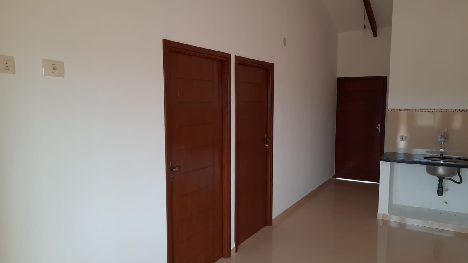 25 entrada principal