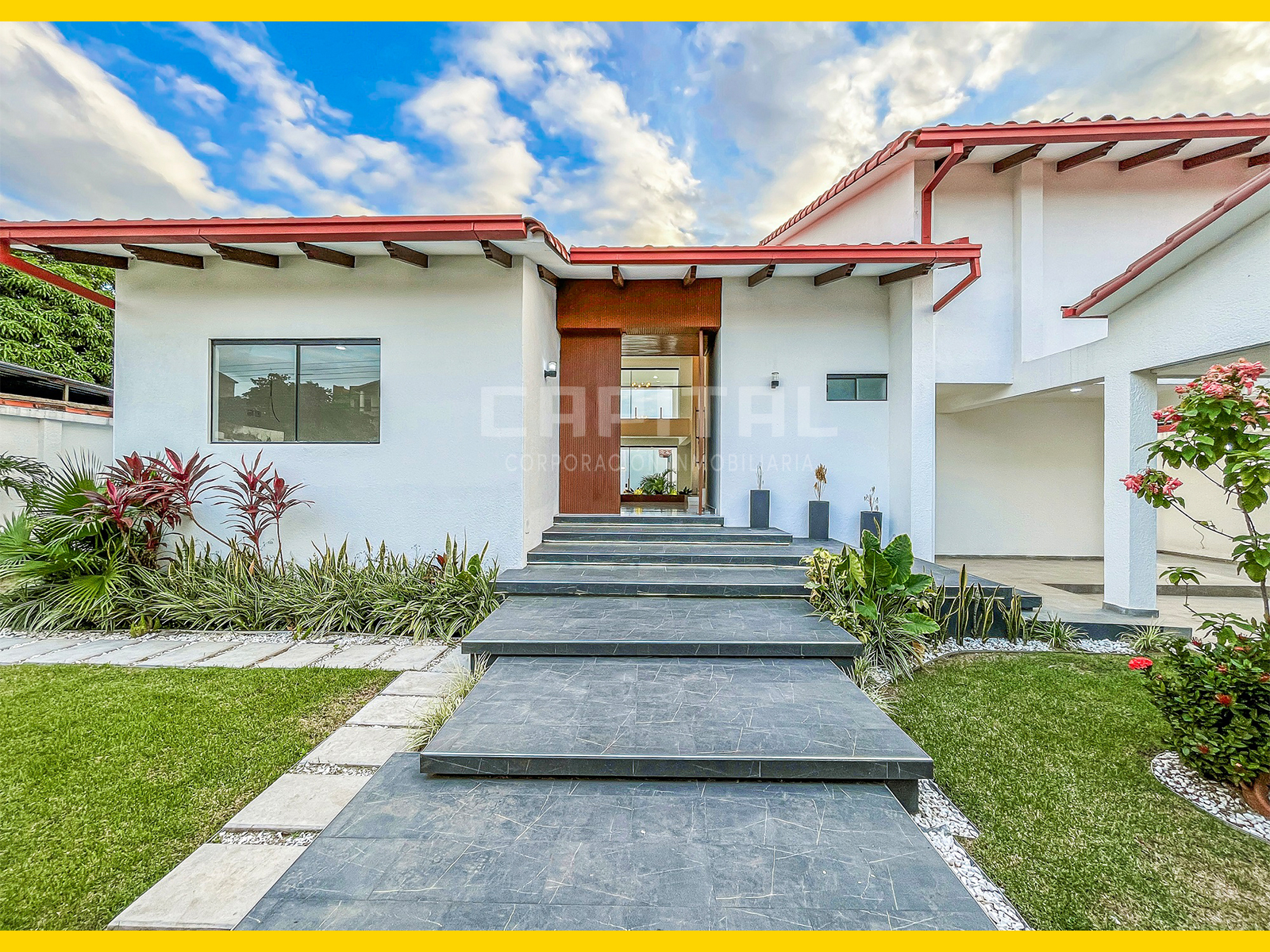 casa en venta zona norte avenidas alemana y mutualista 2do y 3er anillo santa cruz bolivia capitalcorp (2)