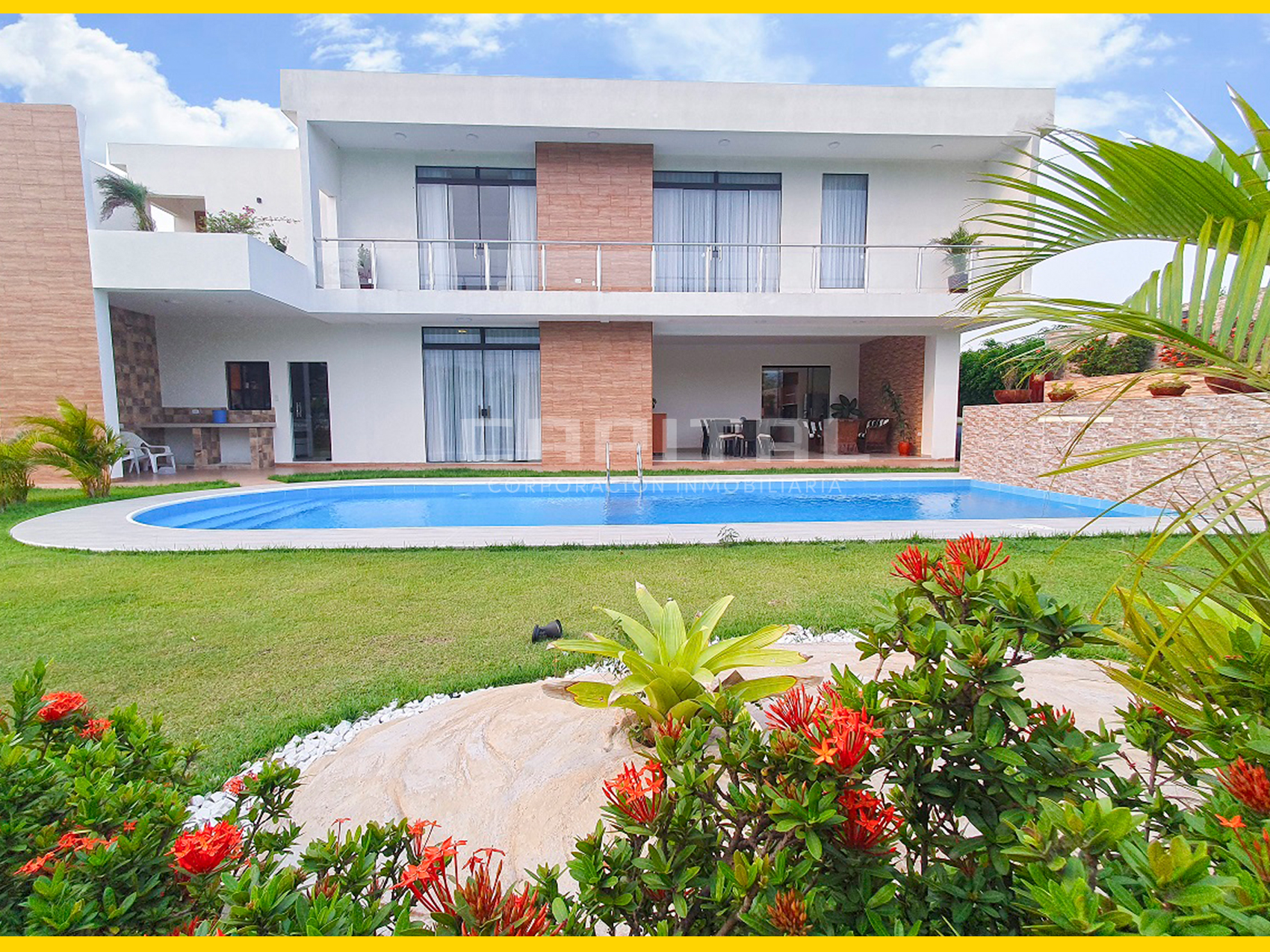 23 casa lujosa con piscina en venta en condominio Urubo Village Santa Cruz Bolivia Maria Rene David