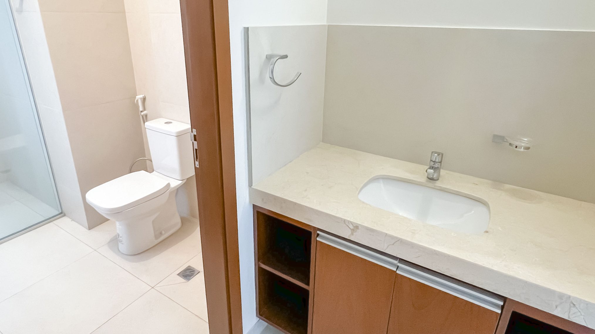 7.departamento 2 habitaciones en alquiler Cond. Irala confort Santa Cruz de la sierra Maria Carolina Pedriel