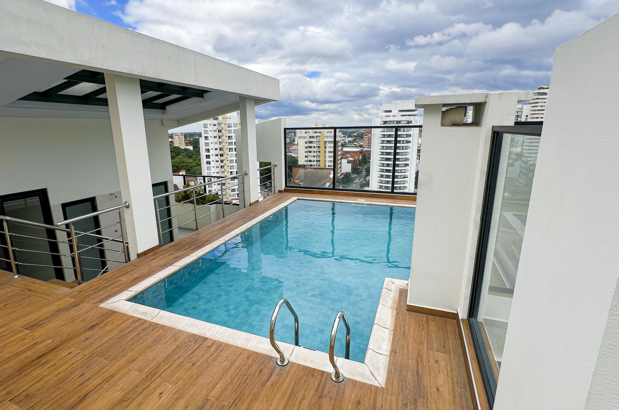 9.departamento 2 habitaciones en alquiler Cond. Irala confort Santa Cruz de la sierra Maria Carolina Pedriel